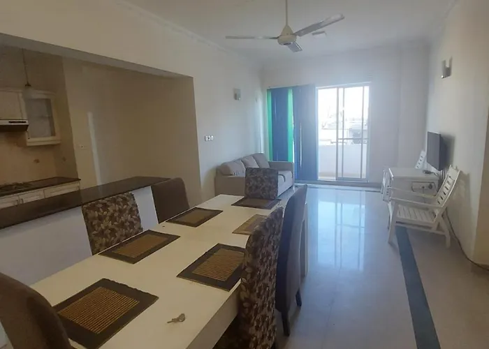 Colombo Apartments - Capital Park